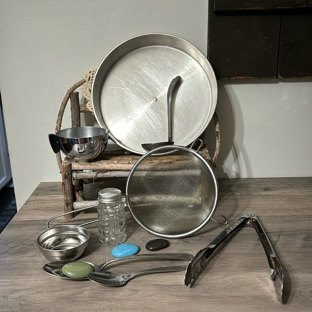 CURATED BY ME 12 PIECE "QUEEN OF HEARTS MADE SOME TARTS" OUTDOOR MUD KITCHEN SET